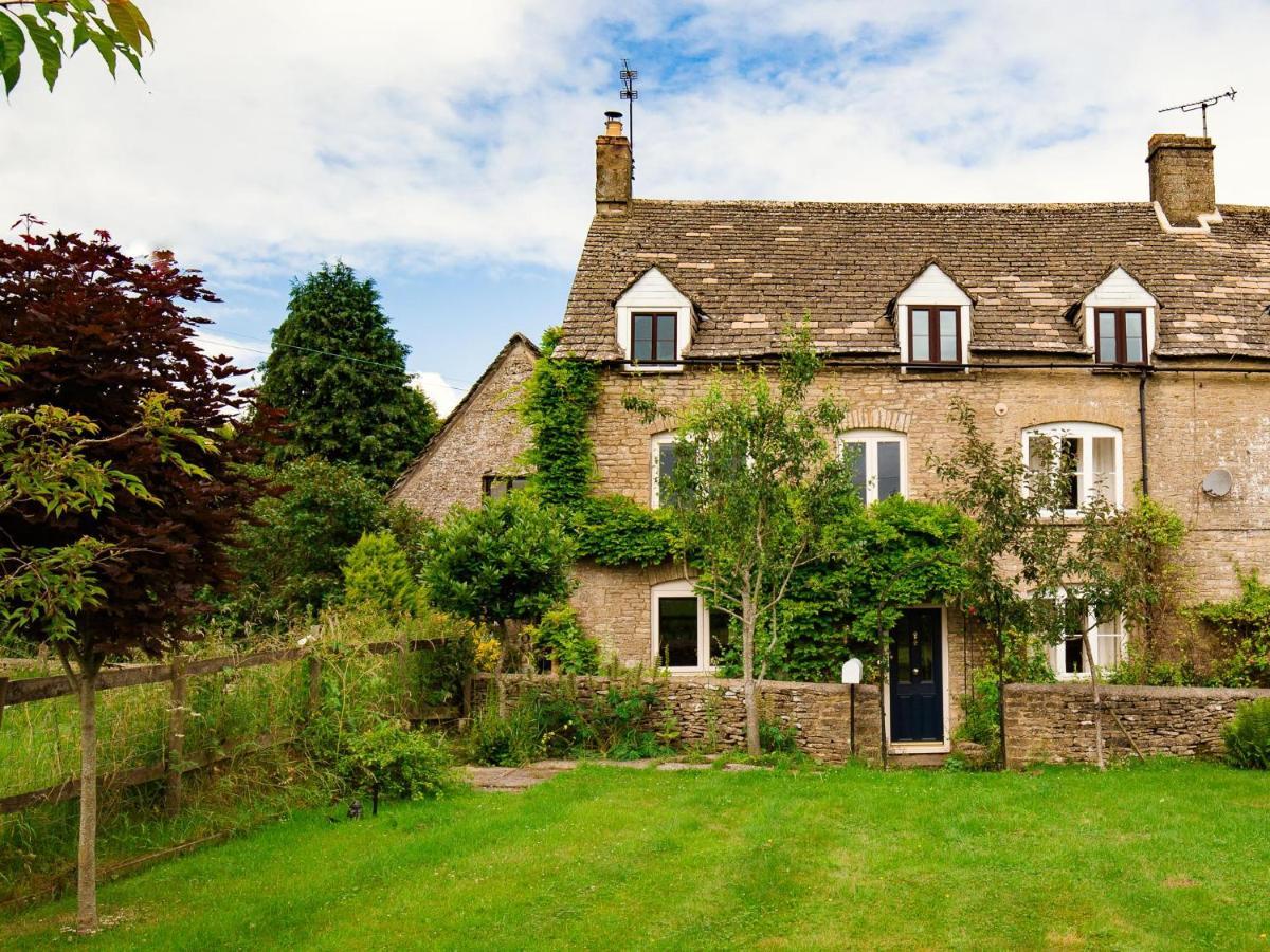 Field View Villa Cirencester Exteriör bild